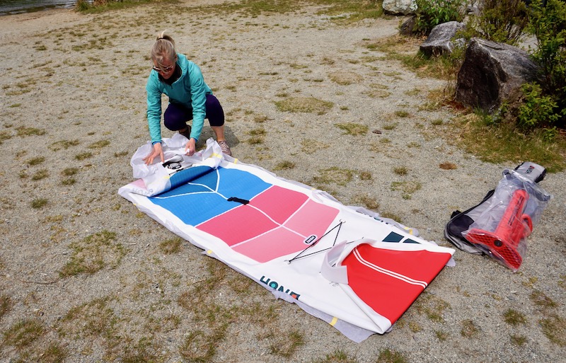 setting up the Honu Byron stand up paddle board