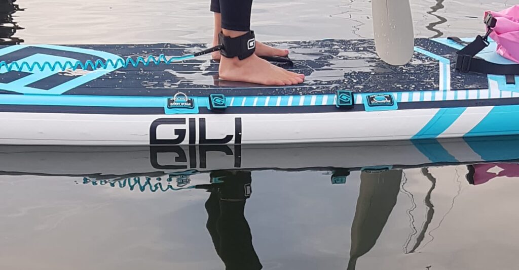 Gili Meno Touring inflatable paddle board with carbon rail