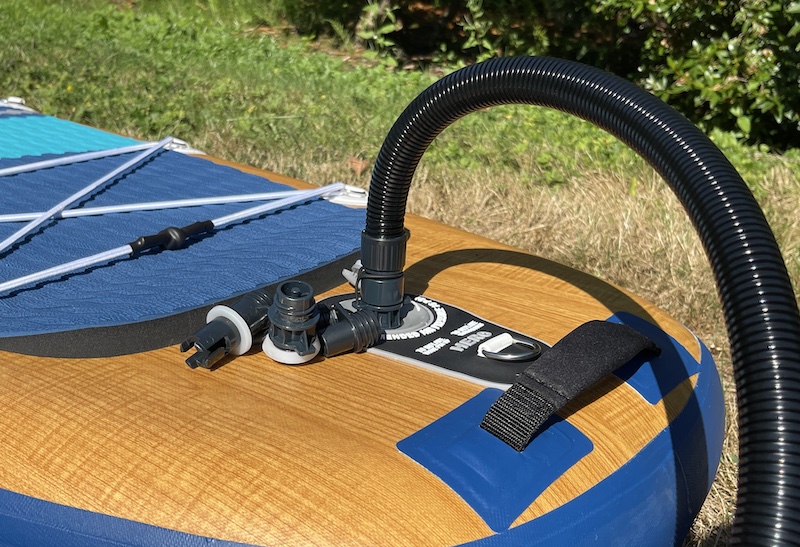 Inflatable SUP with electric pump