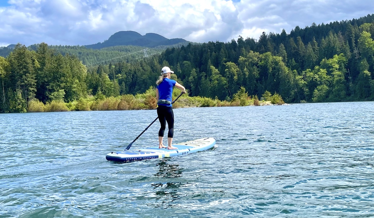 paddling the Isle Pioneer iSUP