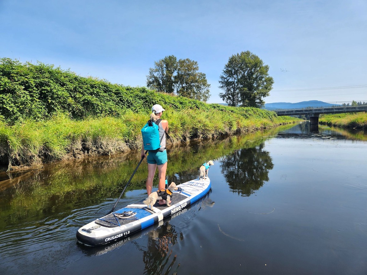 paddle boarding with ICEMULE soft cooler