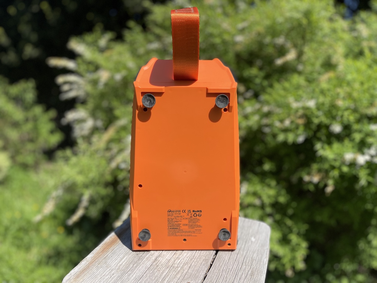 Shark 3 electric SUP pump bottom feet